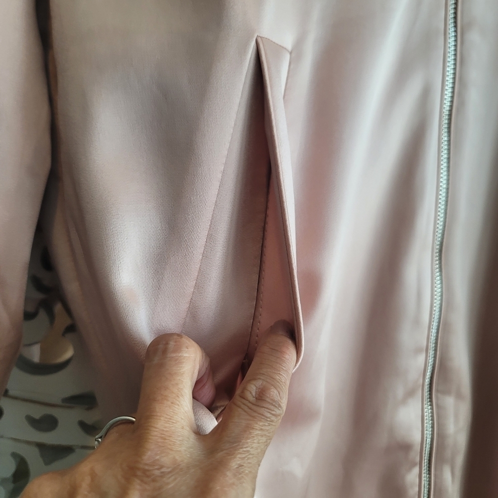 DAYA BY ZENDAYA ELEGANT SATIN DRESS/JACKET IN  SOFT PINK WOMENS SIZE SMALL - Picture 10 of 16